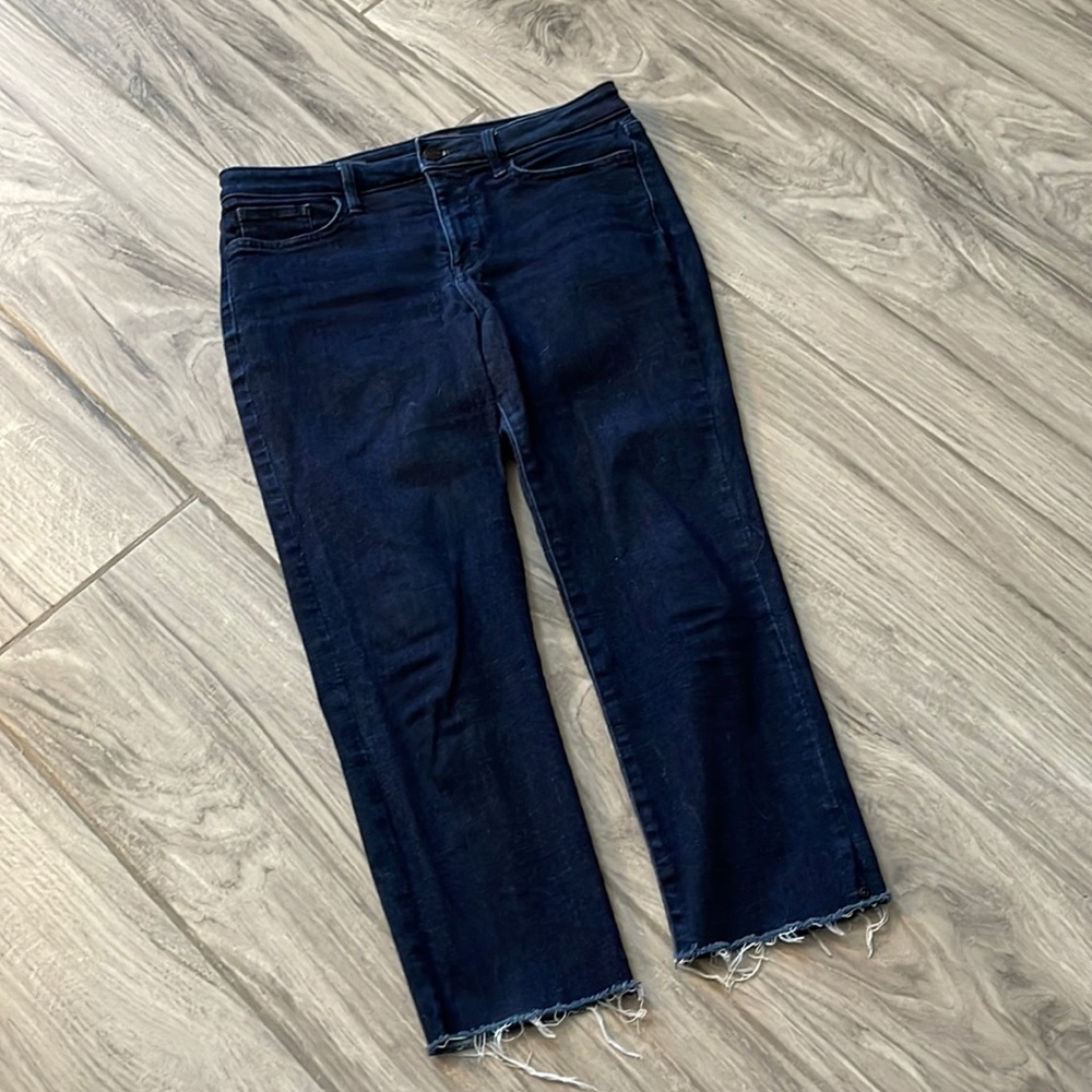 NYDJ Not Your Daughters Jeans Dark Denim Wash Capri Size 6 Rough Edge Cuff Jeans